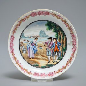 A Chinese famille rose export milk jug, a saucer and a cup, Qianlong — photo 2