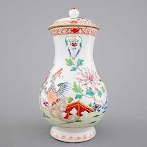 Une aiguière et son couvercle en porcelaine de Chine famille rose, 18ème — photo 4