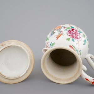 Une aiguière et son couvercle en porcelaine de Chine famille rose, 18ème — photo 6