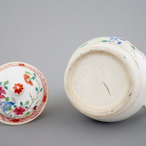 Une aiguière et son couvercle en porcelaine de Chine famille rose, 18ème — photo 7
