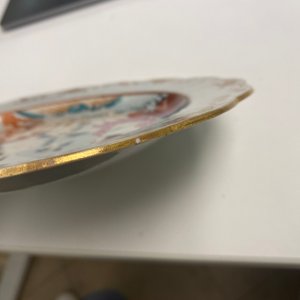A Chinese famille rose export porcelain 'The judgement of Paris' plate, Qianlong — photo 4