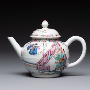 A Chinese famille rose 'Feng Yi Ting 鳳儀亭' teapot, Yongzheng — photo 1