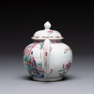 A Chinese famille rose 'Feng Yi Ting 鳳儀亭' teapot, Yongzheng — photo 2