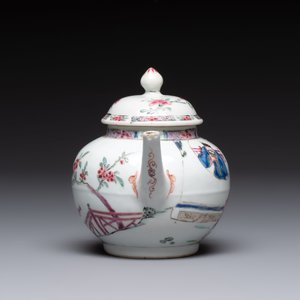 A Chinese famille rose 'Feng Yi Ting 鳳儀亭' teapot, Yongzheng — photo 4