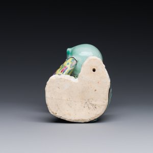 A Chinese famille rose figure of a lady with a bowl, Yongzheng — 照片 7