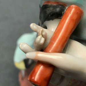 A Chinese famille rose figure of a standing Guanyin, Qianlong — photo 19