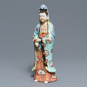A Chinese famille rose figure of a standing Guanyin, Qianlong — photo 8