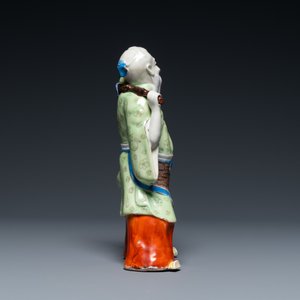 A Chinese famille rose figure of an immortal, Qianlong — photo 3