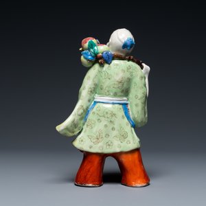 A Chinese famille rose figure of an immortal, Qianlong — photo 4