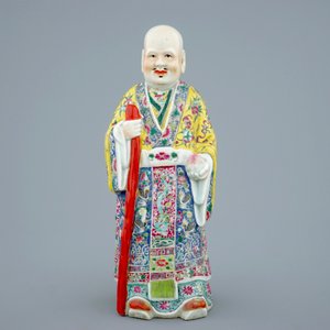 A Chinese famille rose figure of Shou Lao, 19th C. — 照片 2