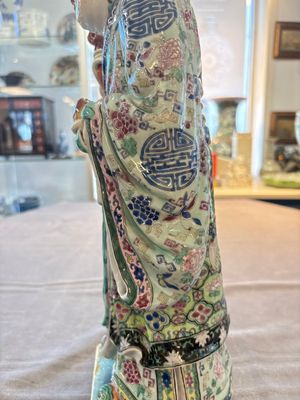 A Chinese famille rose figure of Shoulao, 19th C. — photo 17