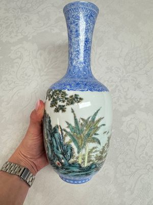 A Chinese famille rose 'Figures at a Lotus Pond' vase, Qianlong mark, 20th C. — photo 5
