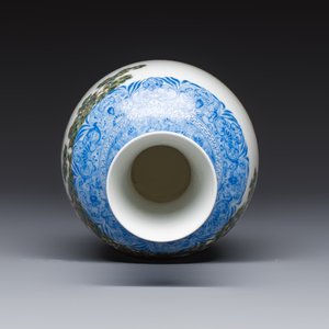 A Chinese famille rose 'Figures at a Lotus Pond' vase, Qianlong mark, 20th C. — photo 6