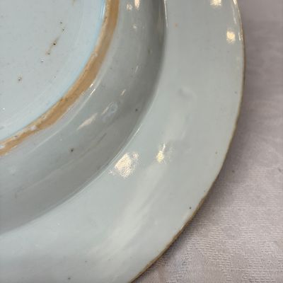 A Chinese famille rose 'Fisherman, Lady and Child' plate — foto 10
