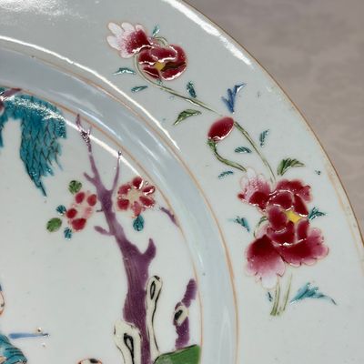 A Chinese famille rose 'Fisherman, Lady and Child' plate — foto 3