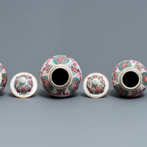 A Chinese famille rose five-piece garniture with birds among blossoms, Qianlong — photo 5