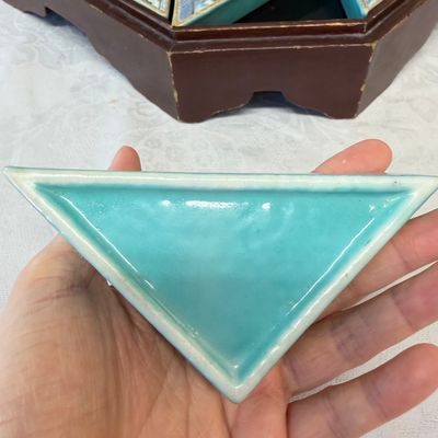 A Chinese famille rose 'Foreigners Hunting' six-piece sweetmeat set on a wooden tray — photo 4