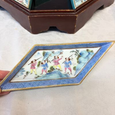 A Chinese famille rose 'Foreigners Hunting' six-piece sweetmeat set on a wooden tray — photo 5