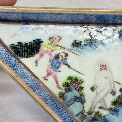 A Chinese famille rose 'Foreigners Hunting' six-piece sweetmeat set on a wooden tray — photo 10