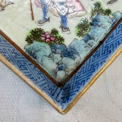A Chinese famille rose 'Foreigners Hunting' six-piece sweetmeat set on a wooden tray — photo 28