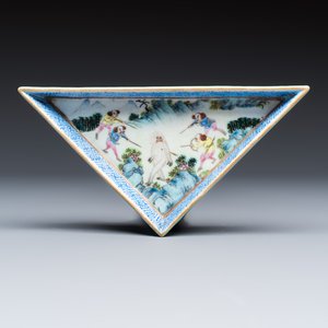 A Chinese famille rose 'Foreigners Hunting' six-piece sweetmeat set on a wooden tray — photo 11