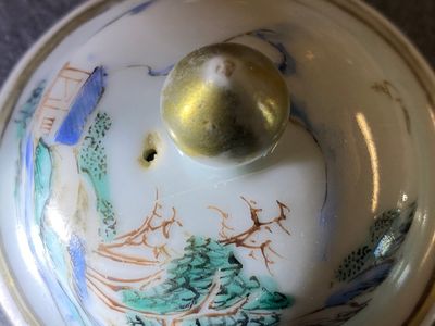 A Chinese famille rose 'Four elements' teapot and cover, Qianlong — photo 9