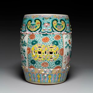 A Chinese famille rose garden seat with birds among blossoming branches, 19th C. — 照片 2