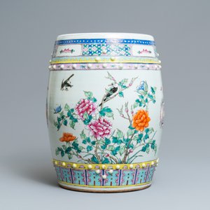 A Chinese famille rose garden seat with flowers among blossoms, 19th C. — 照片 3