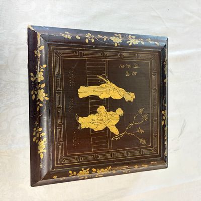 A Chinese famille rose 'Goldfish' nine-piece sweetmeat set in a gilt-lacquered box and cover — photo 1