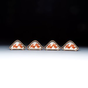 A Chinese famille rose 'Goldfish' nine-piece sweetmeat set in a gilt-lacquered box and cover — photo 8