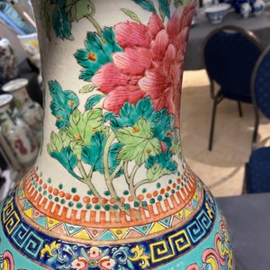 A Chinese famille rose 'goldfish' vase, 19th C. — 照片 12
