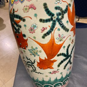 A Chinese famille rose 'goldfish' vase, 19th C. — 照片 10