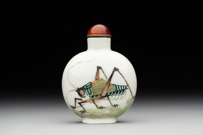 A Chinese famille rose 'grasshopper' snuff bottle, Daoguang mark and of the period