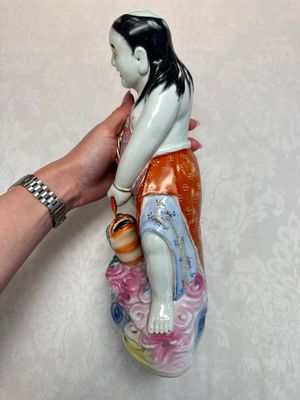 A Chinese famille rose group of Liu Hai and his three-legged toad, Wei Hongtai Zao 魏洪泰造 mark, Republic — photo 5