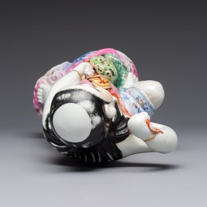 A Chinese famille rose group of Liu Hai and his three-legged toad, Wei Hongtai Zao 魏洪泰造 mark, Republic — photo 6