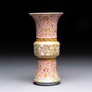 A Chinese famille rose 'gu' vase and a robin's egg-glazed tripod double-walled warming bowl, Qianlong mark, 19/20th C. — 照片 11