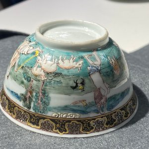 A Chinese famille rose 'harvesting' cup and saucer, Yongzheng — 照片 17