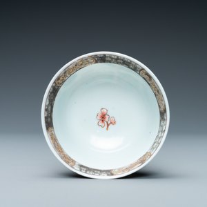 A Chinese famille rose 'harvesting' cup and saucer, Yongzheng — 照片 8