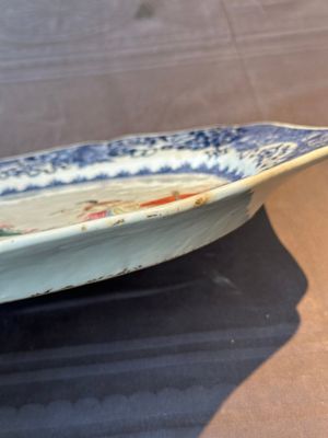 A Chinese famille rose 'He Xiangu' charger with a blue and white border, Qianlong — 照片 19