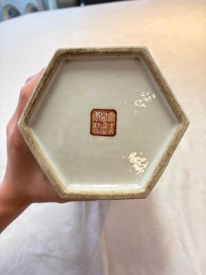 A Chinese famille rose hexagonal hat stand with narrative design, Tongzhi mark and of the period — photo 8