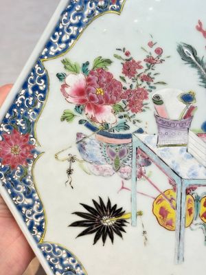 A Chinese famille rose hexagonal stand with antiquities, Yongzheng/Qianlong — photo 2