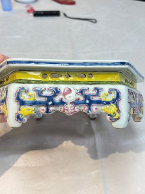 A Chinese famille rose hexagonal stand with antiquities, Yongzheng/Qianlong — photo 8