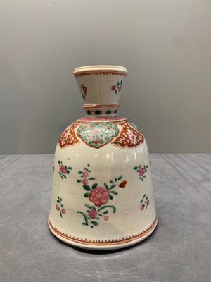 A Chinese famille rose hookah base with floral design for the Islamic market, Qianlong — photo 2