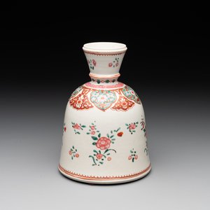 A Chinese famille rose hookah base with floral design for the Islamic market, Qianlong — photo 1