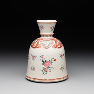A Chinese famille rose hookah base with floral design for the Islamic market, Qianlong — photo 5