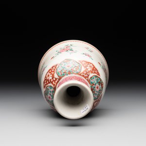 A Chinese famille rose hookah base with floral design for the Islamic market, Qianlong — photo 6