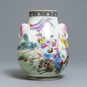 A Chinese famille rose hu vase with warriors on horseback, Qianlong mark, Republic, 20th C. — photo 2