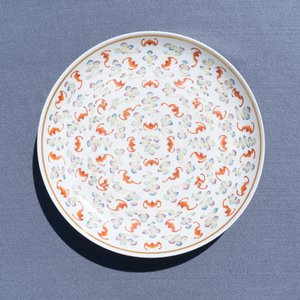 A Chinese famille rose 'hundred bats' dish, Guangxu mark and of the period — photo 3