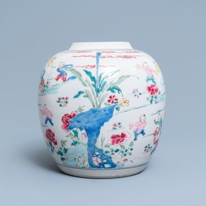 A Chinese famille rose 'hundred boys' jar, Yongzheng — 照片 4