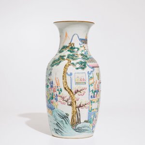 A Chinese famille rose "Hundred boys" vase, 19th C. — 照片 2